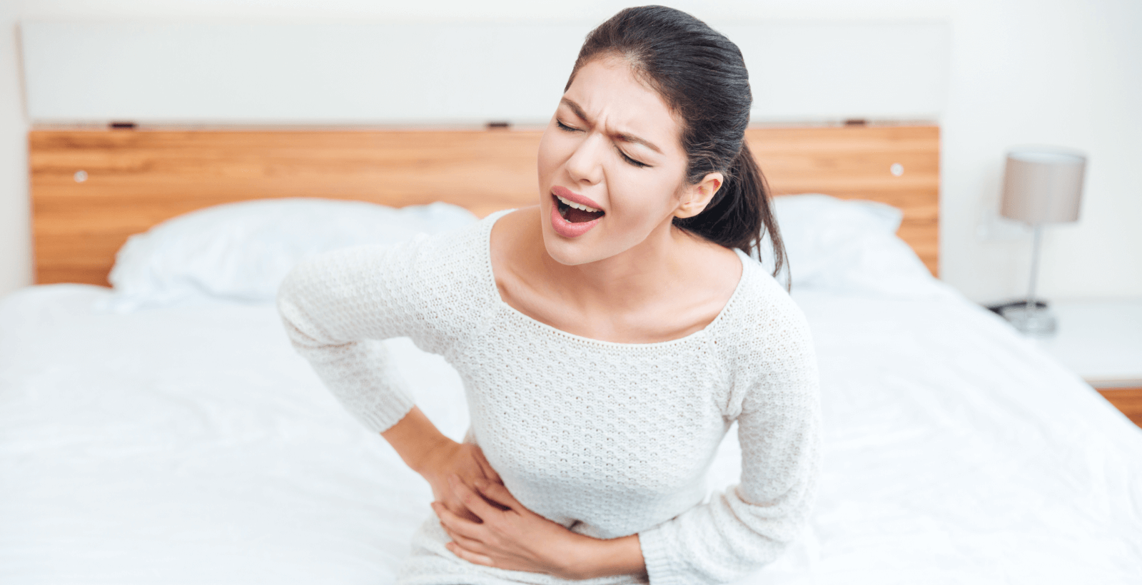 What Causes Pain in Right Side Under Ribs? Symptoms and Treatment